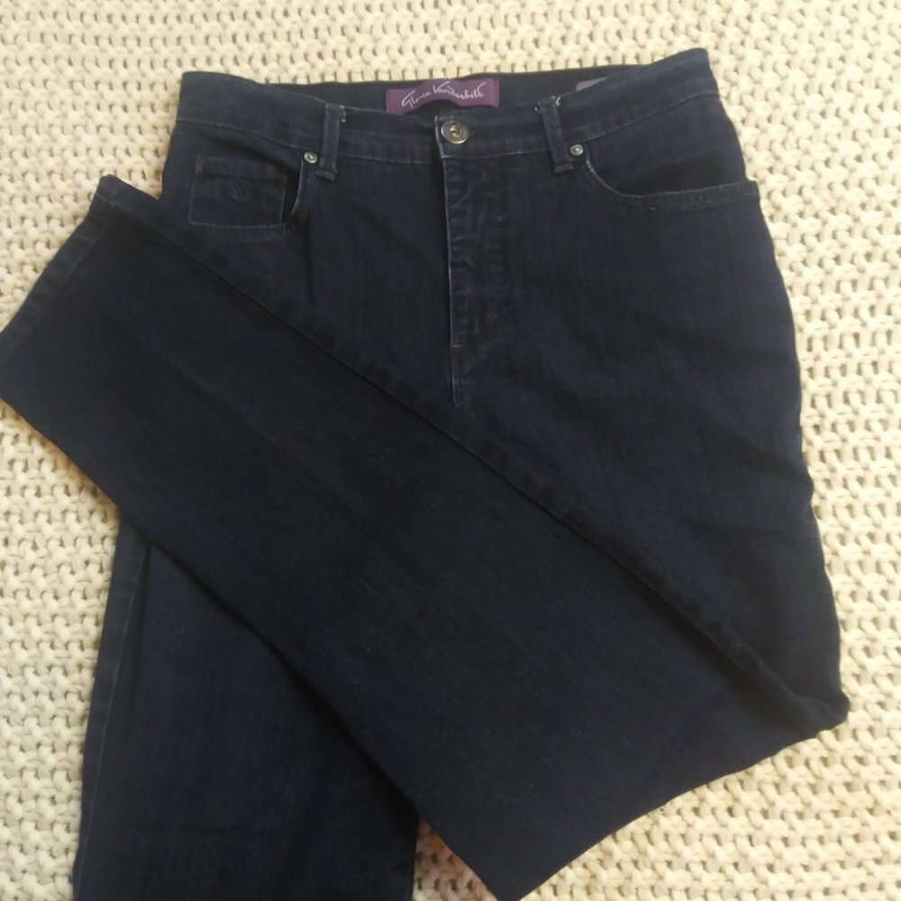 Gloria Vanderbilt Amanda Straight Jeans Size 8 Med